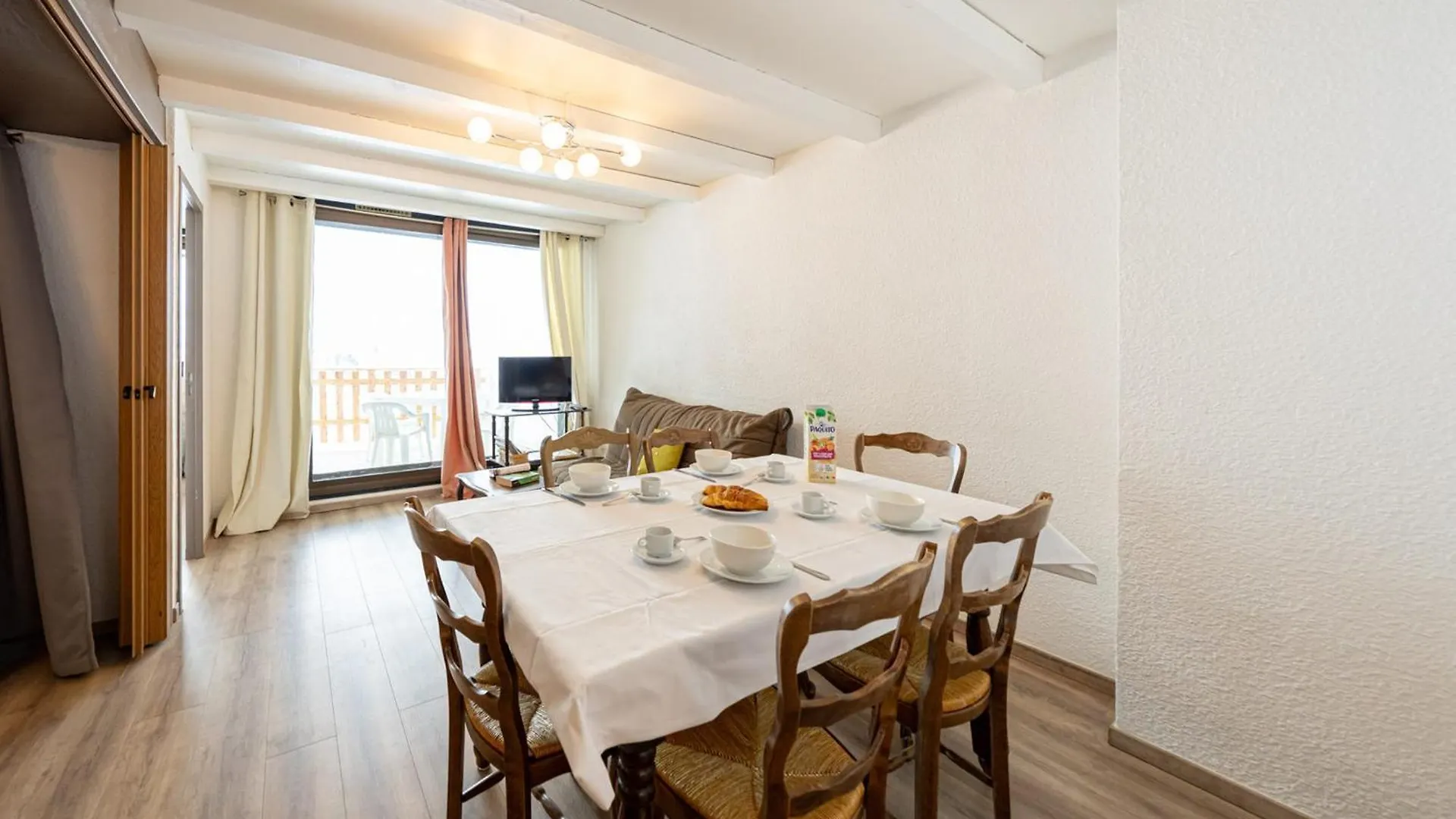 Saint-Francois-Longchamp, Appt Confort 6 Pers, Au Pied Des Pistes, Balcon Sud - Fr-1-807-83